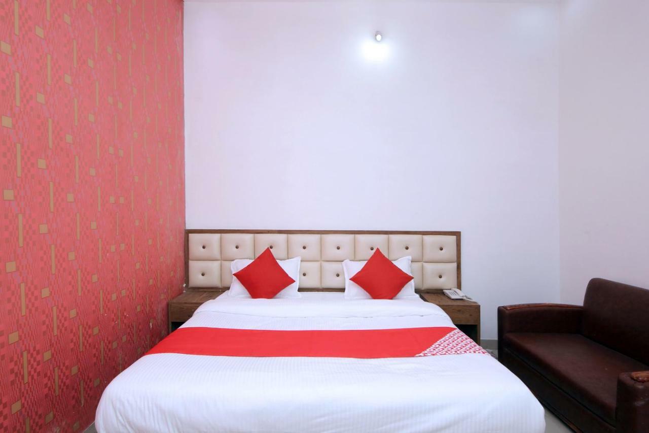 Oyo 38414 Rain Basera Resort Jabalpur Exteriör bild