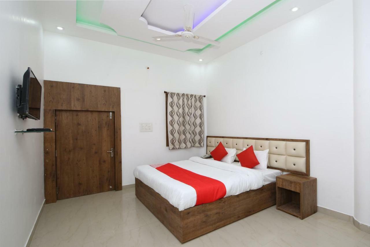 Oyo 38414 Rain Basera Resort Jabalpur Exteriör bild