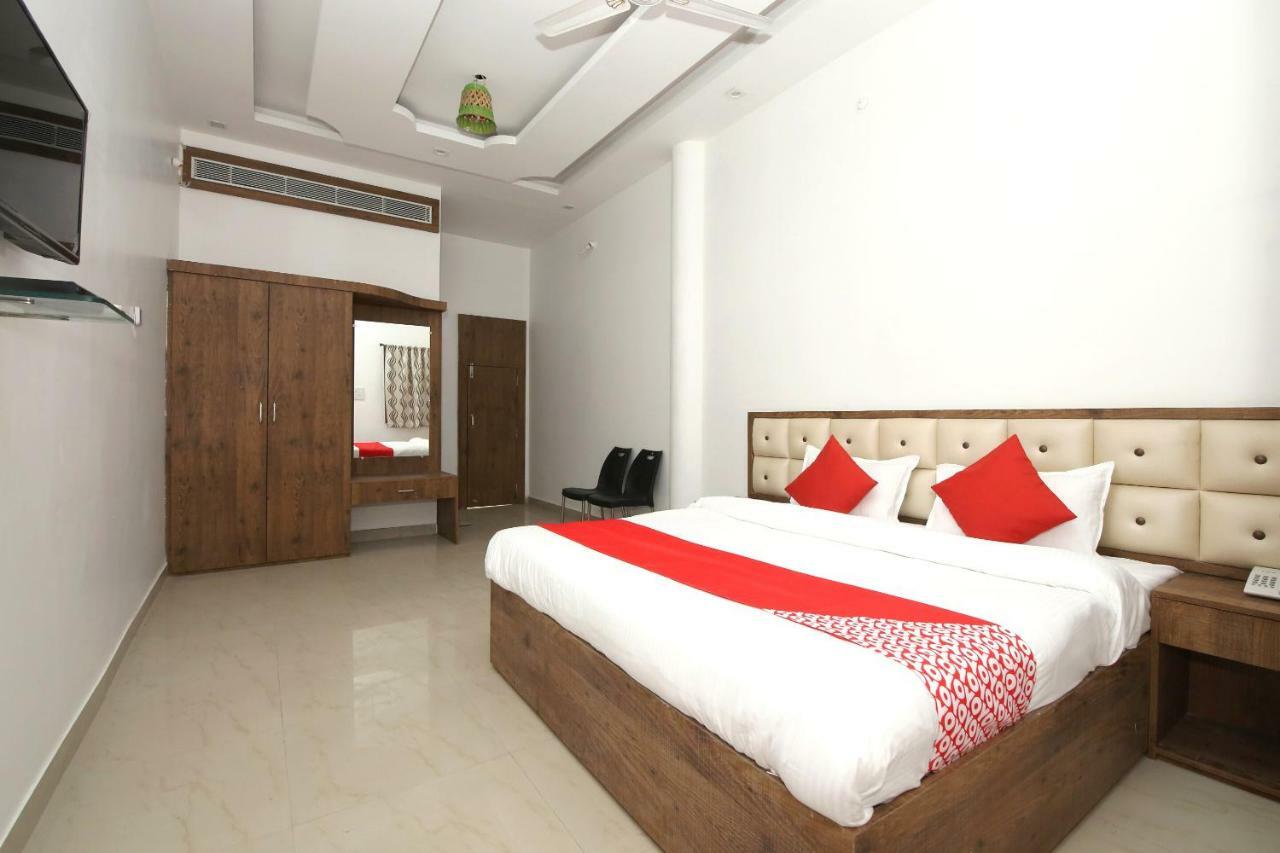 Oyo 38414 Rain Basera Resort Jabalpur Exteriör bild